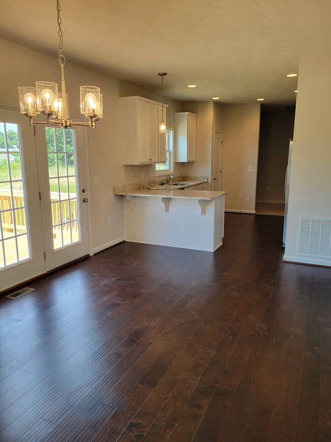 Building Photo - 4942 Warrior Dr