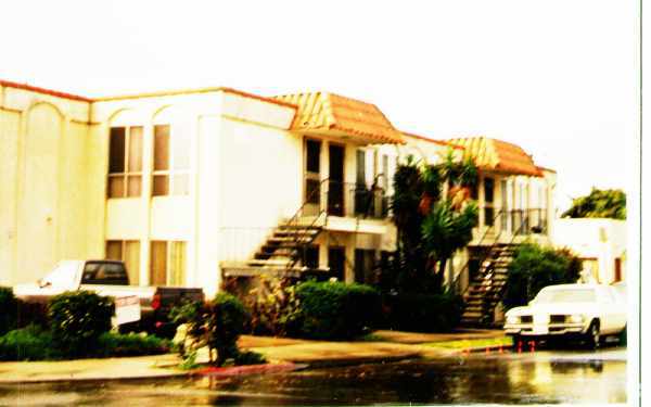 Primary Photo - Cable St. Apartments