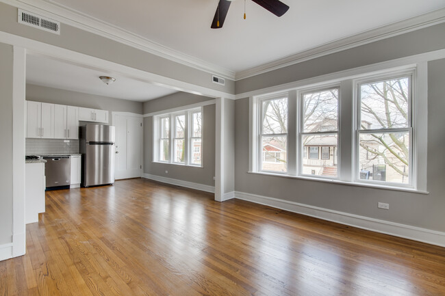 Building Photo - 3707 N Lockwood Ave