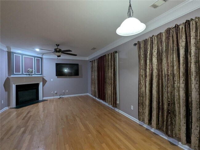 Foto del edificio - 815 Earlham Dr