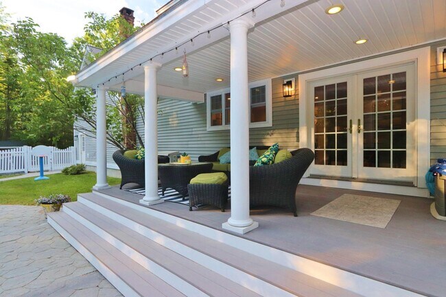 Foto del edificio - 46 Frances Dr