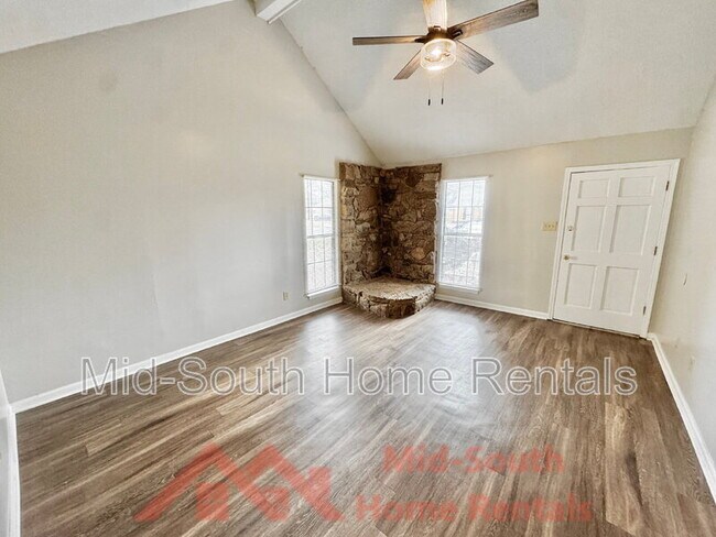 Foto del edificio - 7312 Country Side Rd