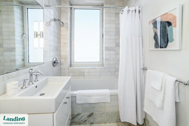 Foto del edificio - 901 Kelly Green Ln