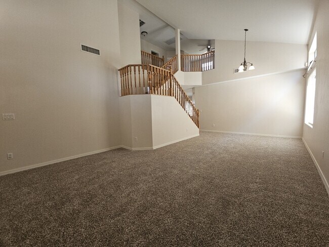Building Photo - 2018 W Agrarian Hills Dr