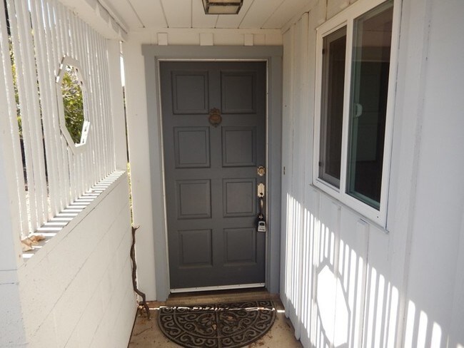 Building Photo - Terrific Los Osos Home
