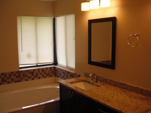 Foto del edificio - 1382 NW 13th Ct