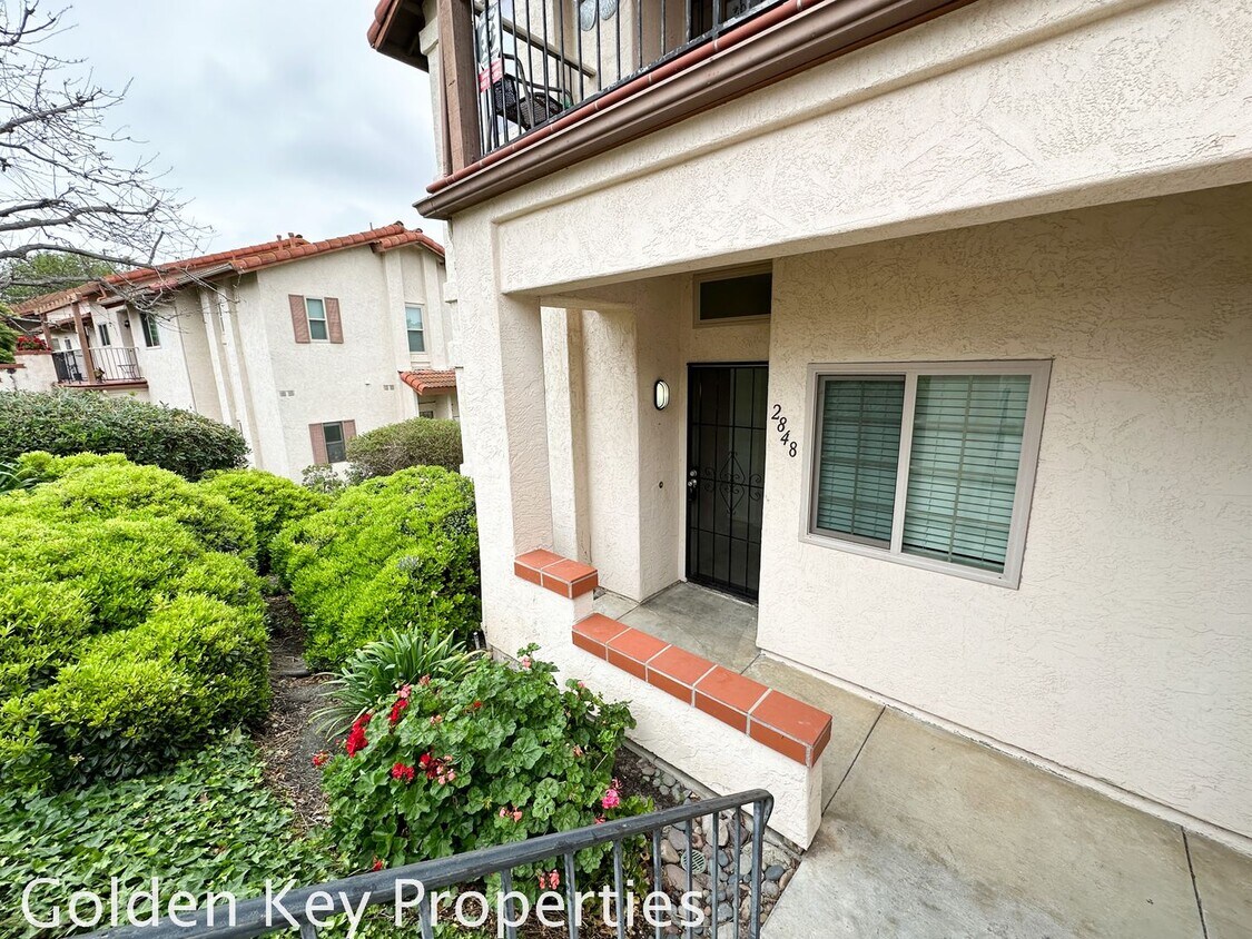 Primary Photo - End-unit condo in the Villas of Calavera H...