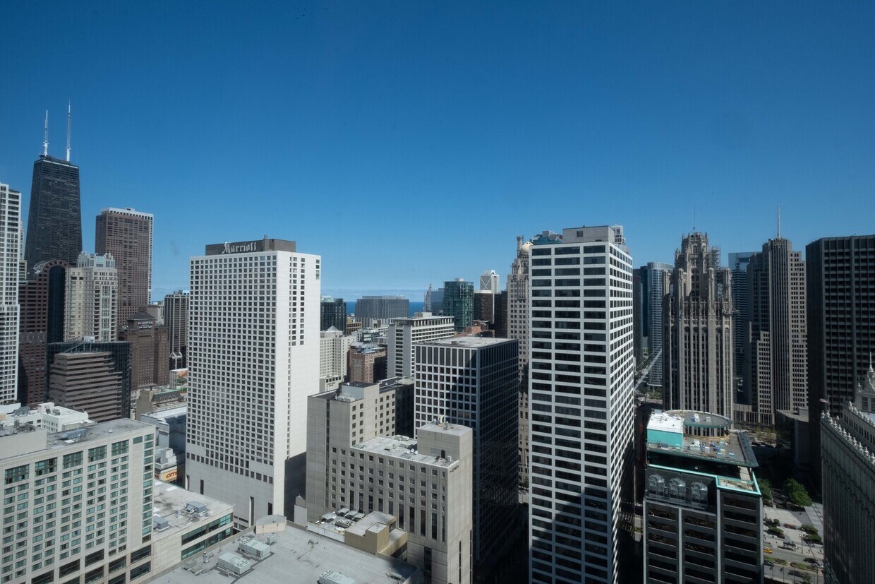 Primary Photo - 440 N Wabash Ave