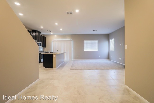 Building Photo - 4565 Jean Louis Ct