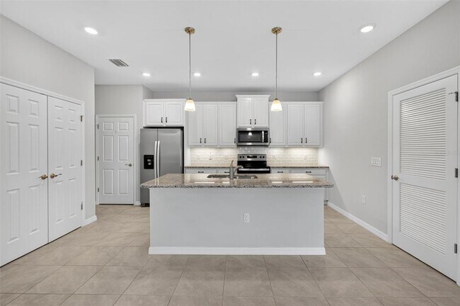 Foto del edificio - 21008 Fetterbush Pl