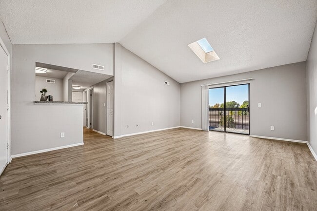 Building Photo - Parkside Apartments