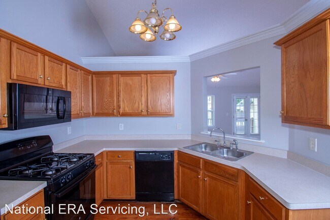 Foto del edificio - 5 br, 3 bath House - 8419 Cyprus Ridge Way