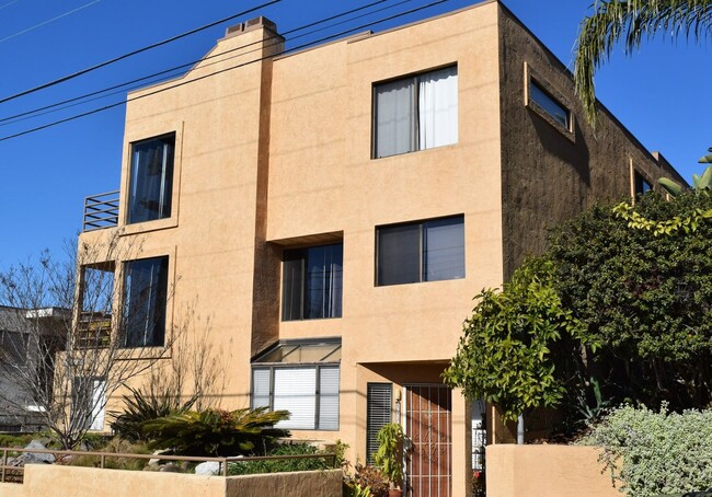 Foto del edificio - Linda Vista/USD - 2BR 2.5BA Townhome - Upd...