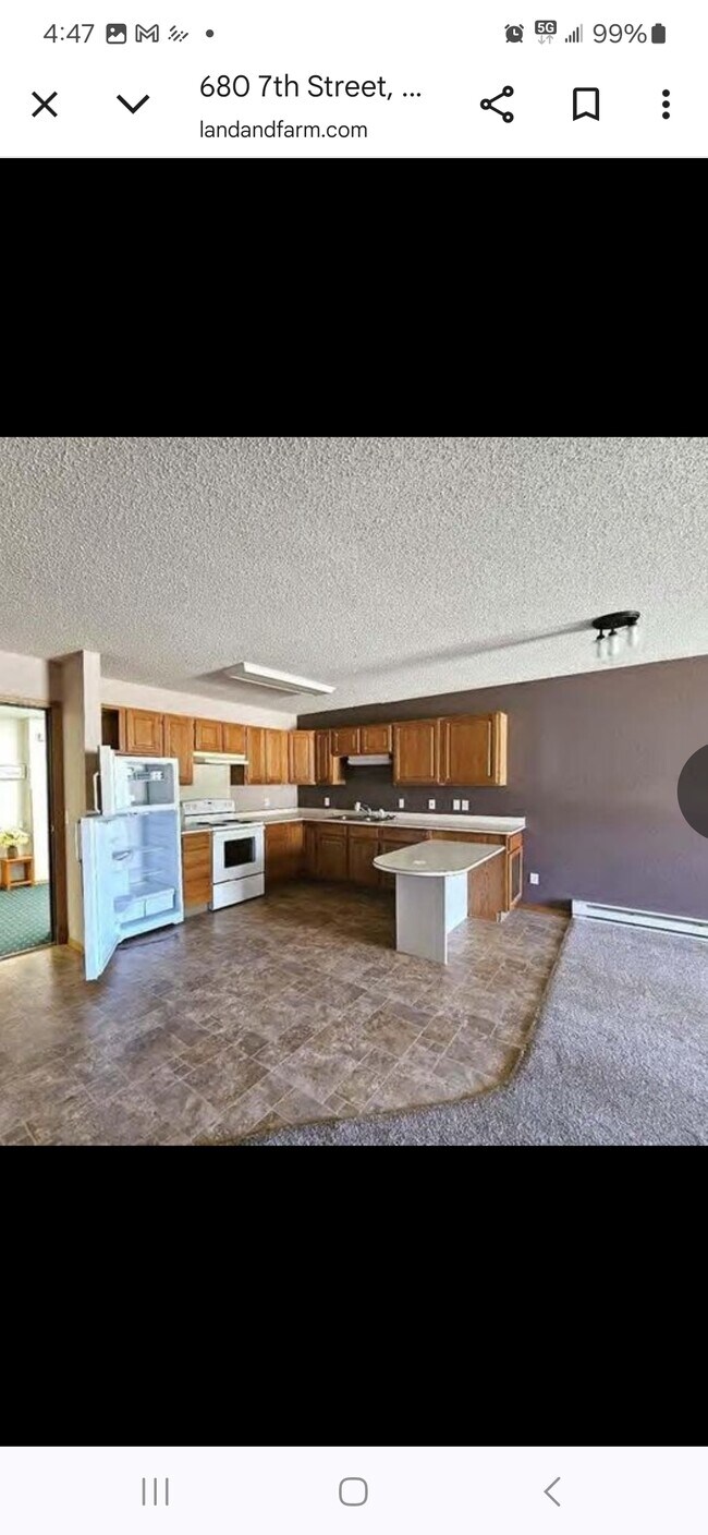 Foto del edificio - 680 7th St
