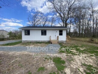 Building Photo - 6037 Rosedale Dr