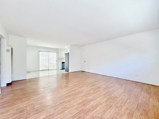 Foto del edificio - 540 E Hyde Park Pl