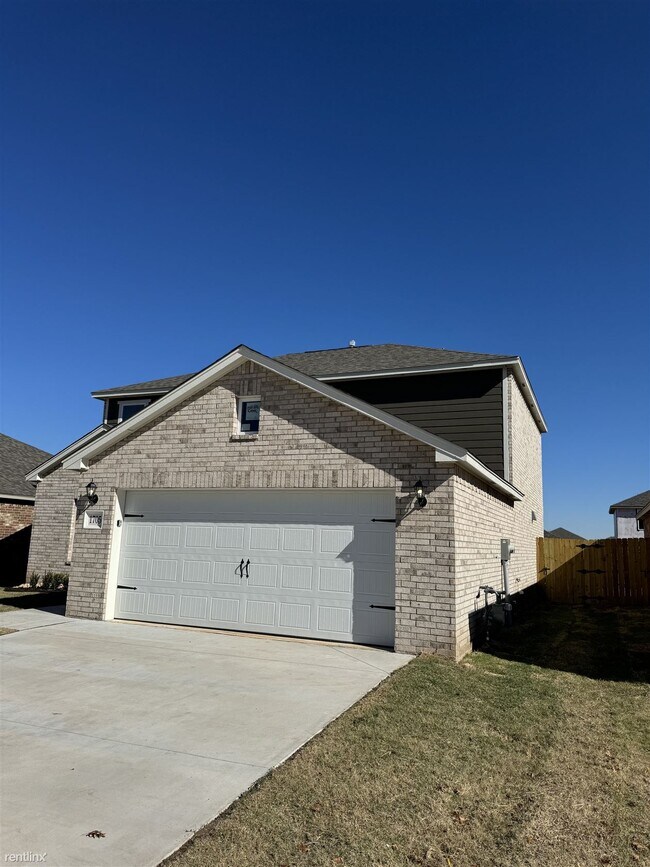 Building Photo - 5 br, 2.5 bath House - 1705 Amaranth Ln