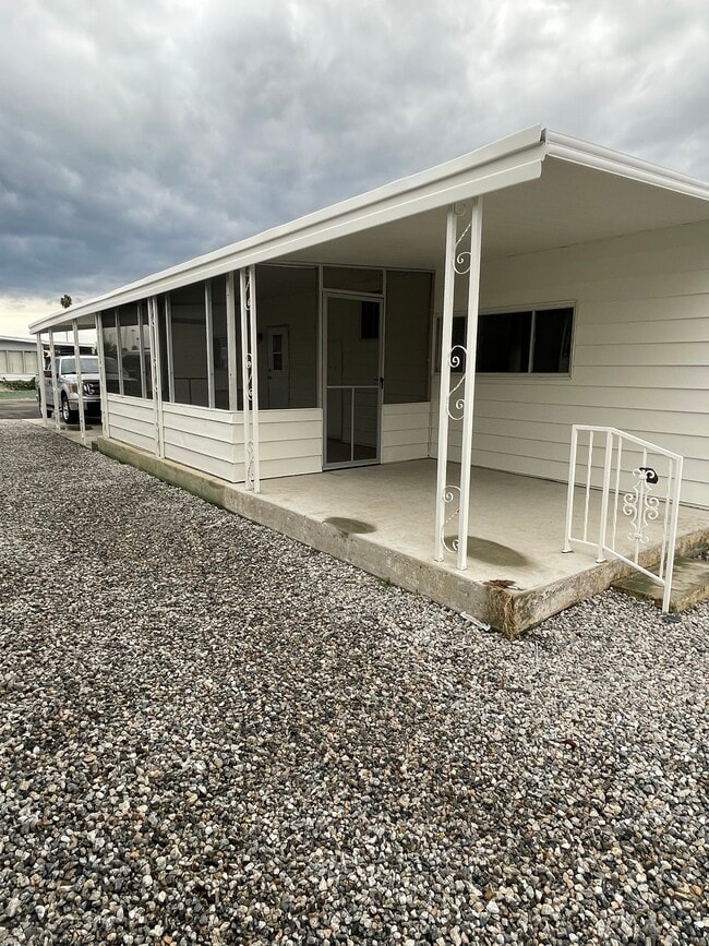 Building Photo - 270 San Mateo Cir