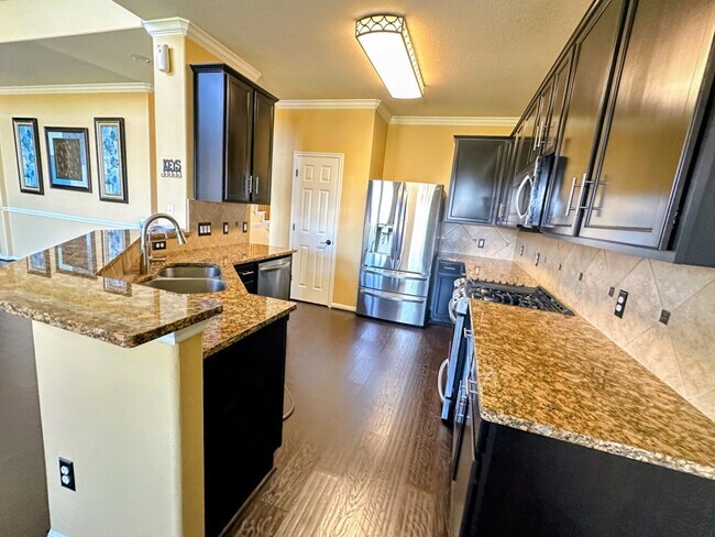 Foto del edificio - 21514 Sierra Long Dr