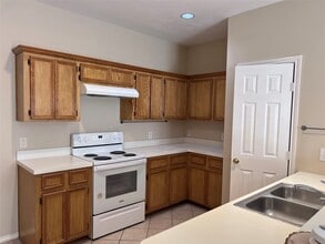 Building Photo - 12735 Wisteria Park Dr