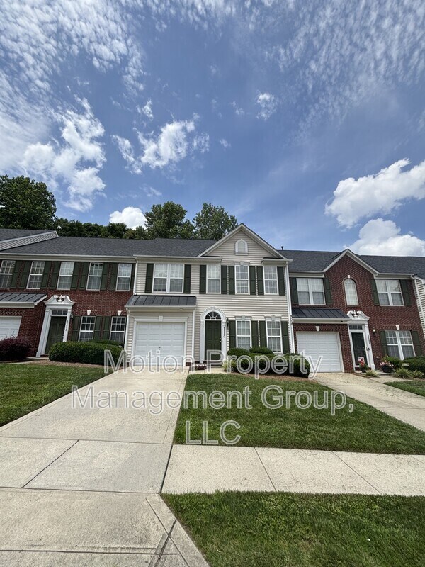 Primary Photo - 6000 Boathouse Ln