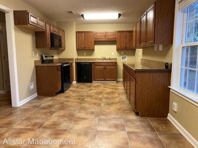 Building Photo - 3 br, 1 bath House - 2740 Shady Grove