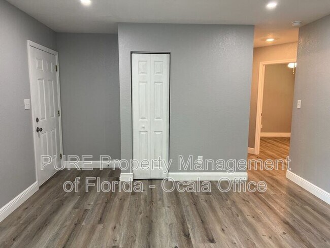 Foto del edificio - 1135 NE 9th Ave