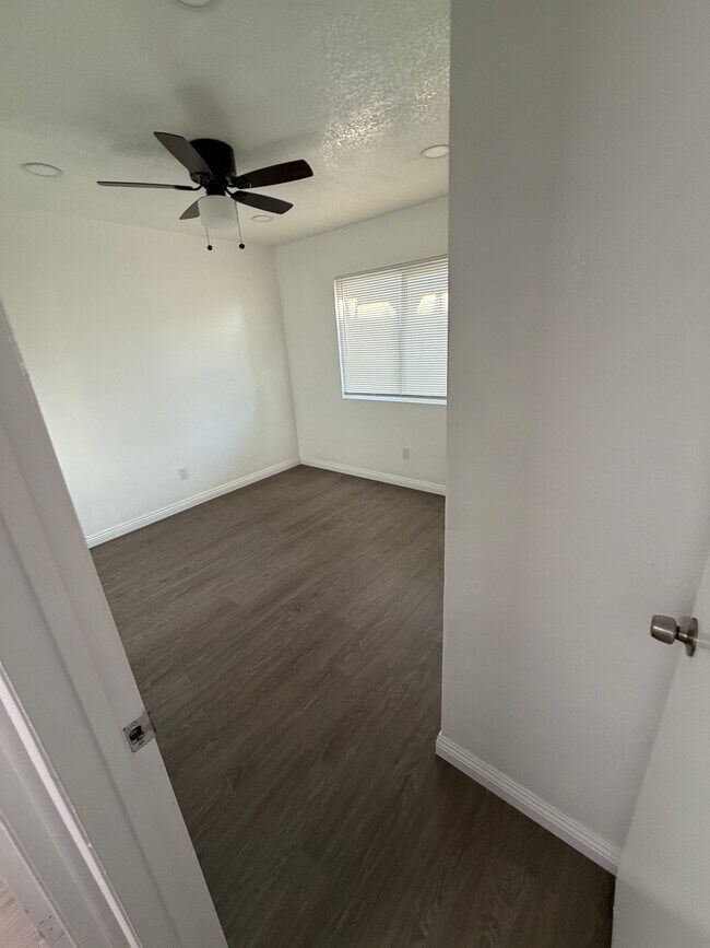 Foto del edificio - 8740 Lomita Dr