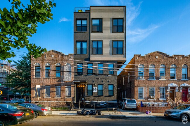 Building Photo - 3222 Cortelyou Rd