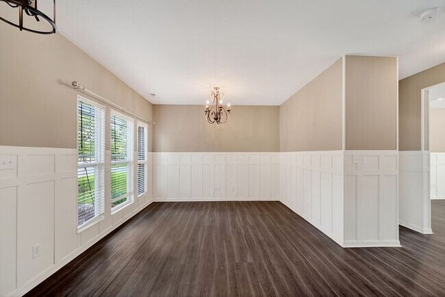 Foto del edificio - Quiet, comfort living in Westfield