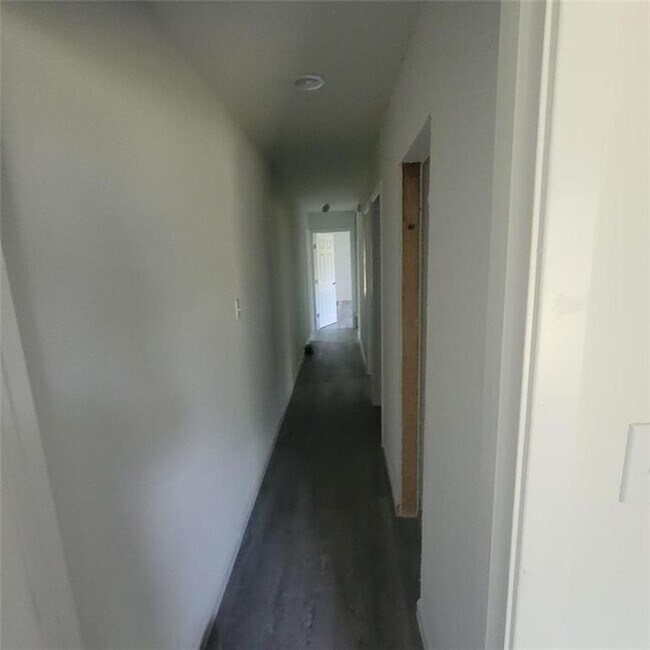 Foto del edificio - 5302 Northdale Dr