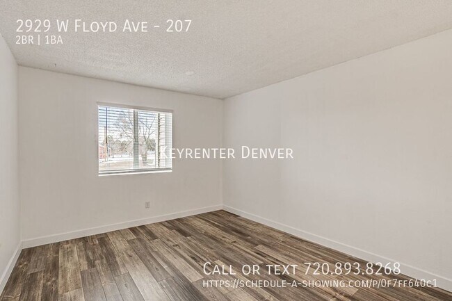 Building Photo - 2 Bed 1 Bath Condo with Private Balcony!