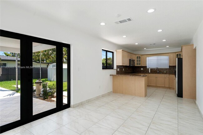 Foto del edificio - 9200 SW 62nd St