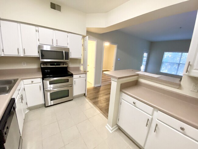 Building Photo - One Bedroom Condo for Rent on Hilton Head ...