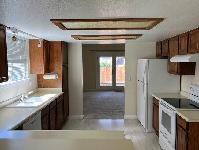 Foto del edificio - beautiful home in downtown gardnerville