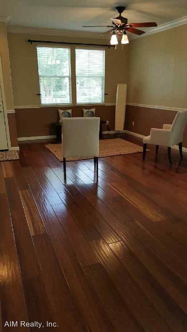Building Photo - 4 br, 2.5 bath House - 6304 MALLARD COURT