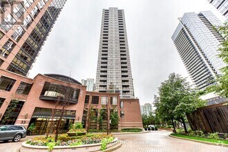 Building Photo - 23-1023 Sheppard Ave E