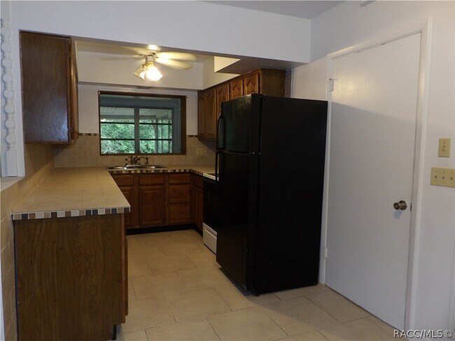 Foto del edificio - 3492 S Highlands Ave