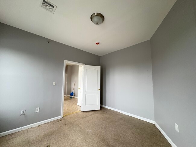 548 Springfield Ave 4B - 491 18th Ave