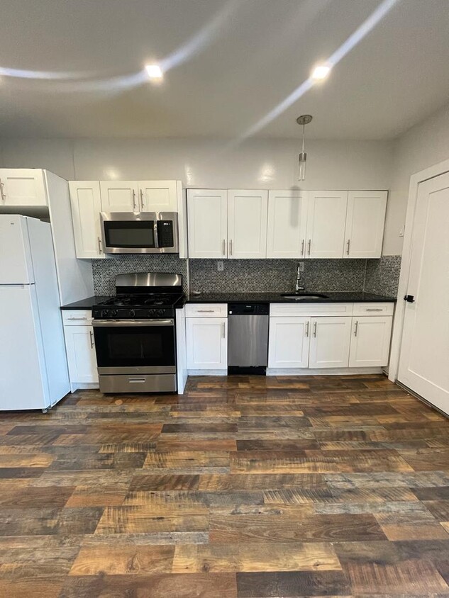 219 Summit Ave Unit 1, Jersey City, NJ 07304 219 Summit Ave Jersey