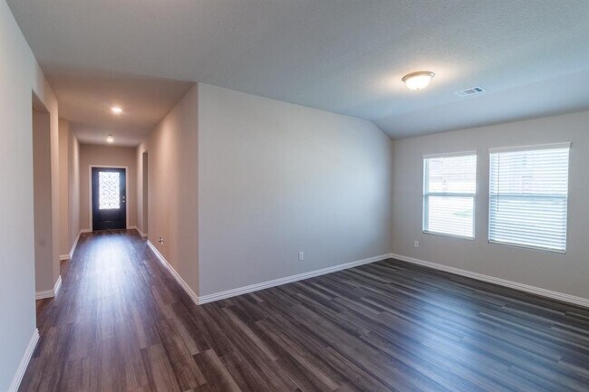 Foto del edificio - 1816 Berry Ridge Trail