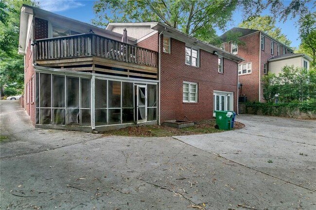 Building Photo - 1193 Clifton Rd NE
