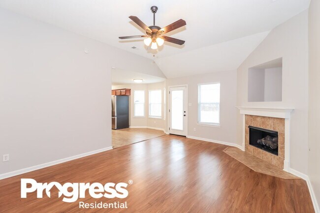 Foto del edificio - 1491 Sawmill Creek Ln