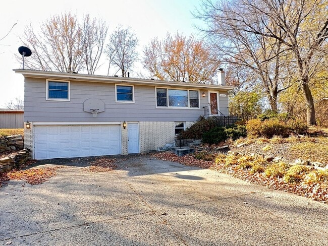 Foto del edificio - 9133 Oakwood Rd