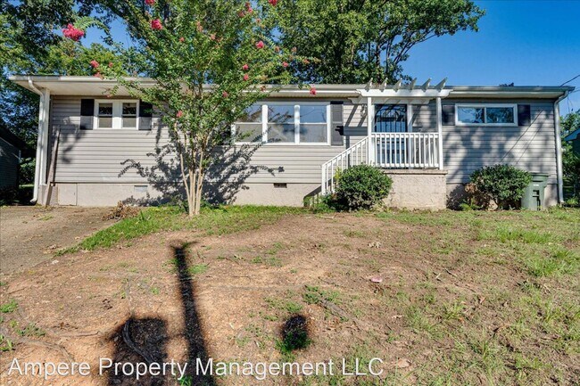 Building Photo - 3 br, 1 bath House - 711 Moore St