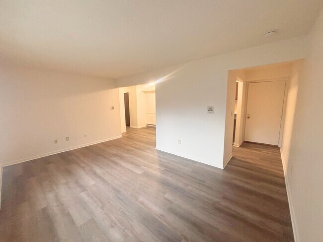 Sala de estar - Blue Spruce Apartments