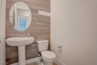 Building Photo - 230 Carmel Sky St