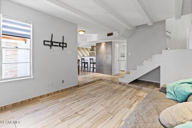 Foto del edificio - 6201 Escondido Dr