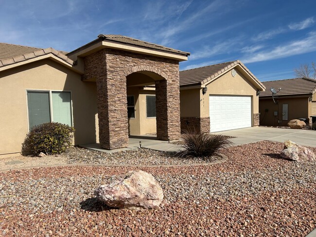 Foto del edificio - Turtleback Canyon Home