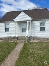Building Photo - 2000 Aitken Ave